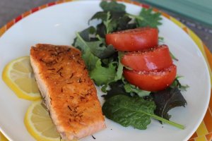 LITTLE LIGHT LUNCH: SAFFRON SALMON