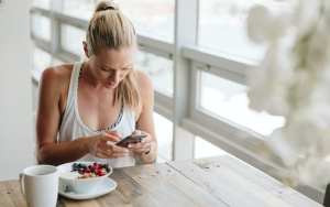 girl eating breakfast