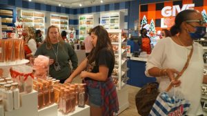 Photo of shoppers browsing offerings at the Fort Hood Clear Creek Shopping Center Exchange’s new Bath & Body Works store, which opened Dec. 17.