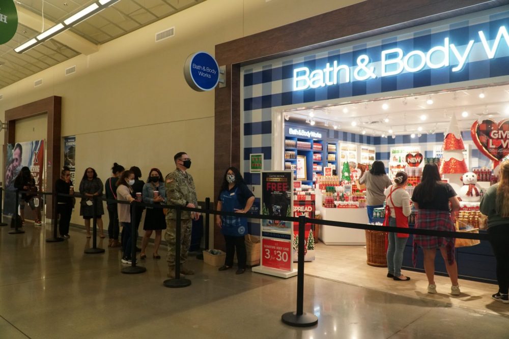 Photo of shoppers lining up to enter the new Bath & Body Works at the Fort Hood Exchange. The store, the latest addition to the Clear Creek Shopping Center, opened on Dec. 17.