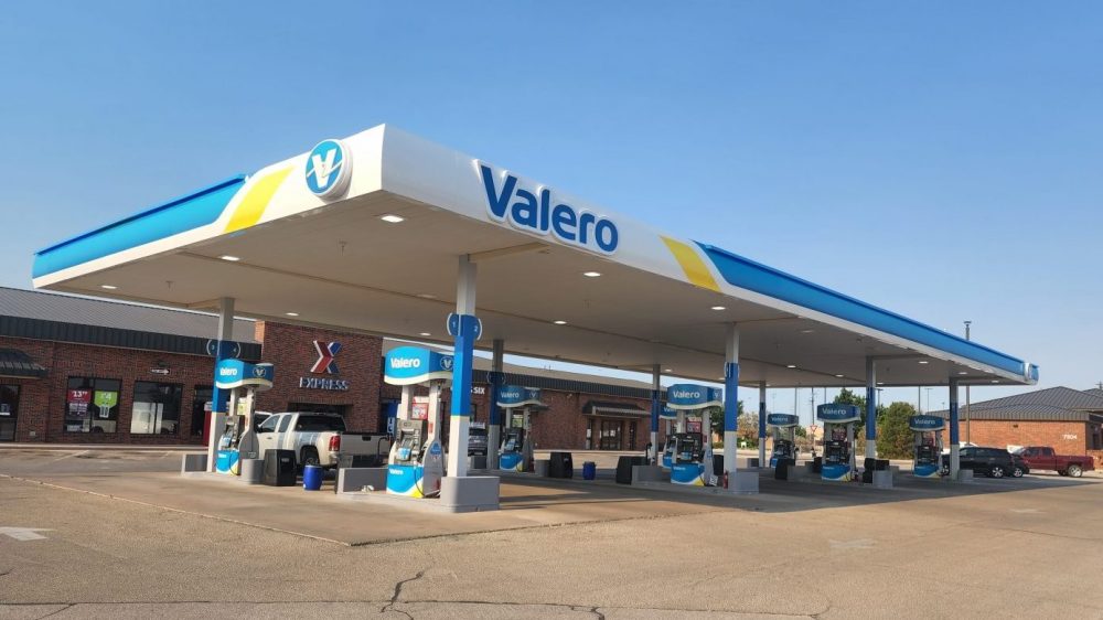 The Dyess AFB Express gas station, with new, Valero-branded canopy and pumps