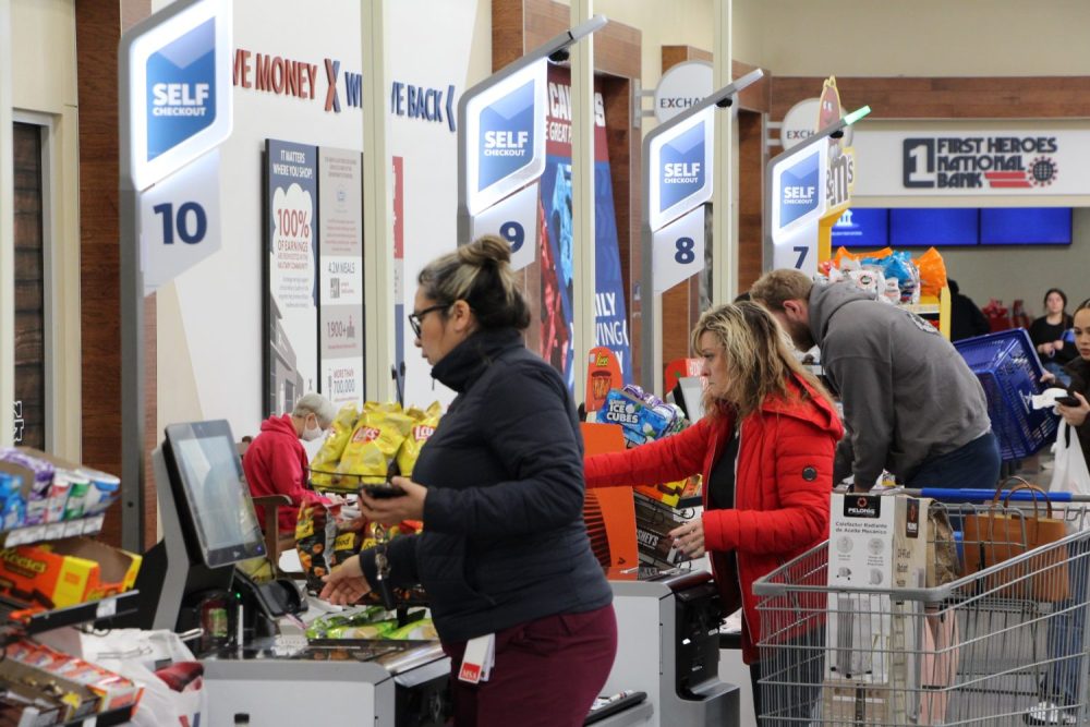 DoD, Coast Guard Civilians Shop Tax-Free with the Army & Air Force Exchange Service